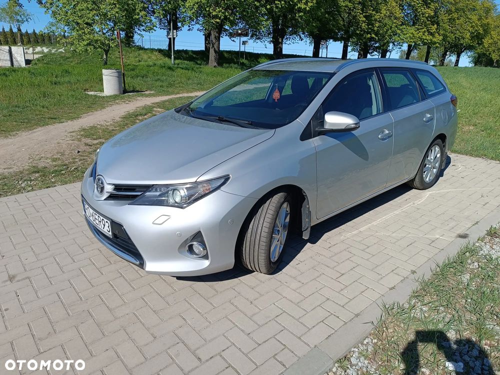Toyota Auris 1.6 Prestige - 2