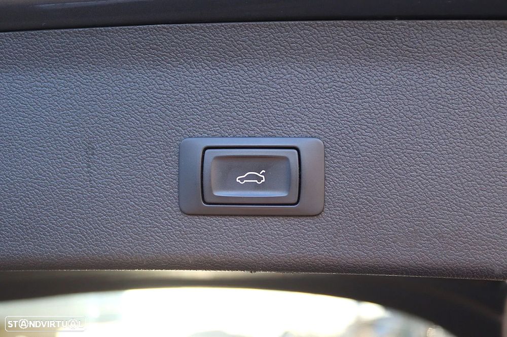 Audi A4 Allroad 2.0 TDI quattro Advance S tronic - 8