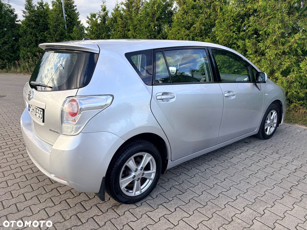 Toyota Verso 2.0 D-4D Life - 4