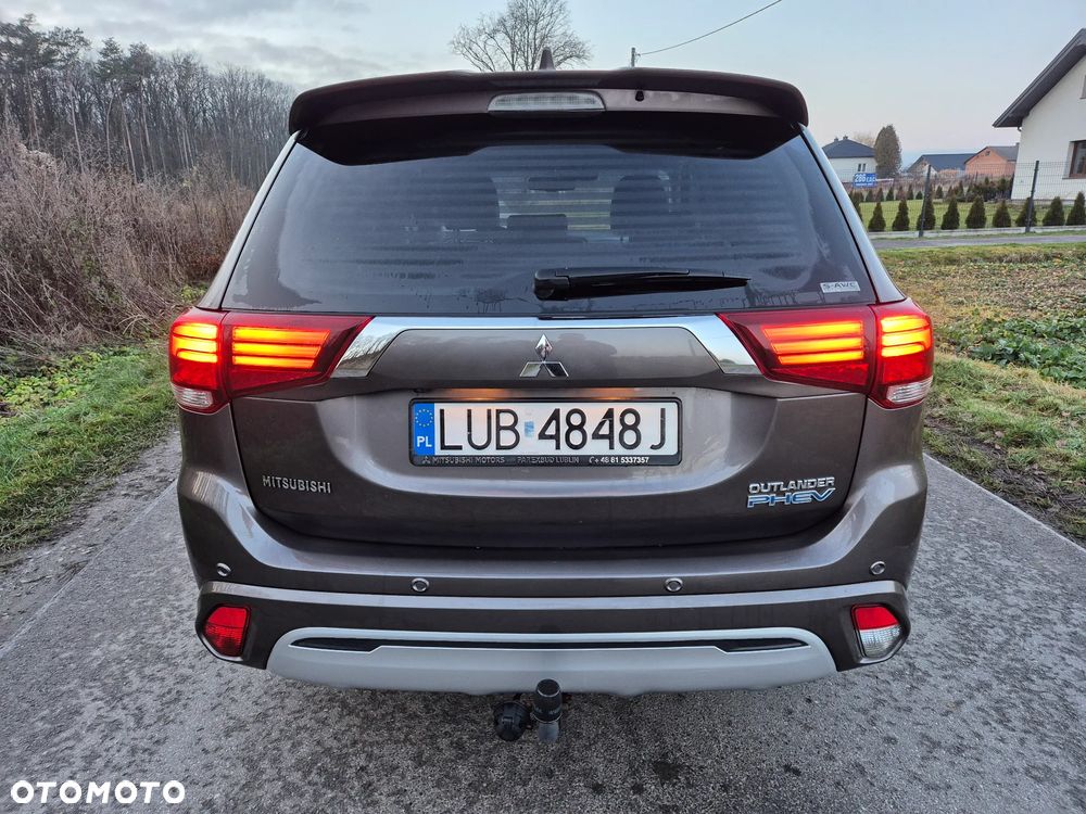 Mitsubishi Outlander - 5