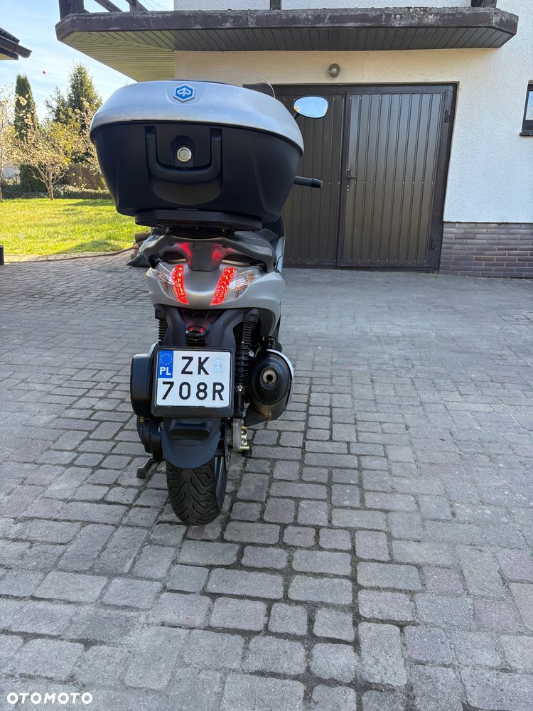 Piaggio Beverly - 6