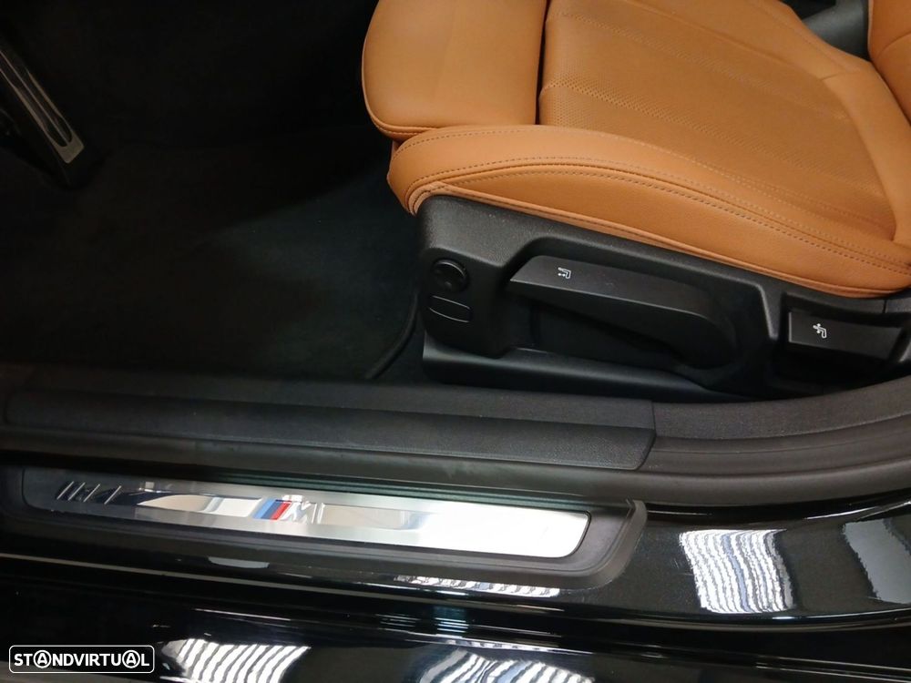 BMW i4 eDrive40 Edição Desportiva M - 15