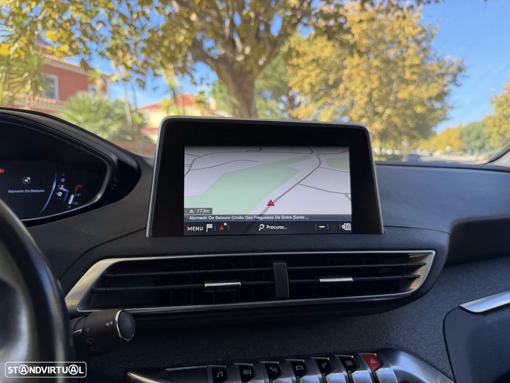 Peugeot 3008 1.2 PureTech Allure EAT6 - 23