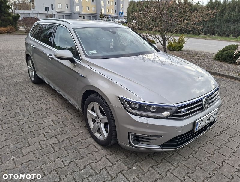 Volkswagen Passat - 22