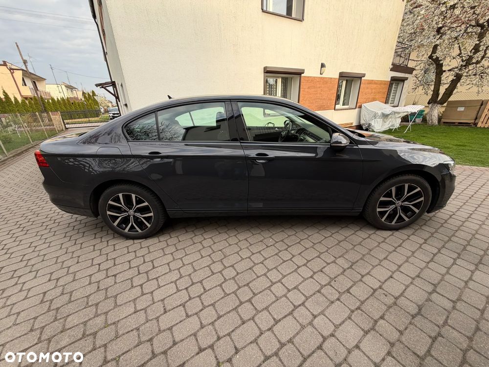 Volkswagen Passat 1.5 TSI EVO Business - 4