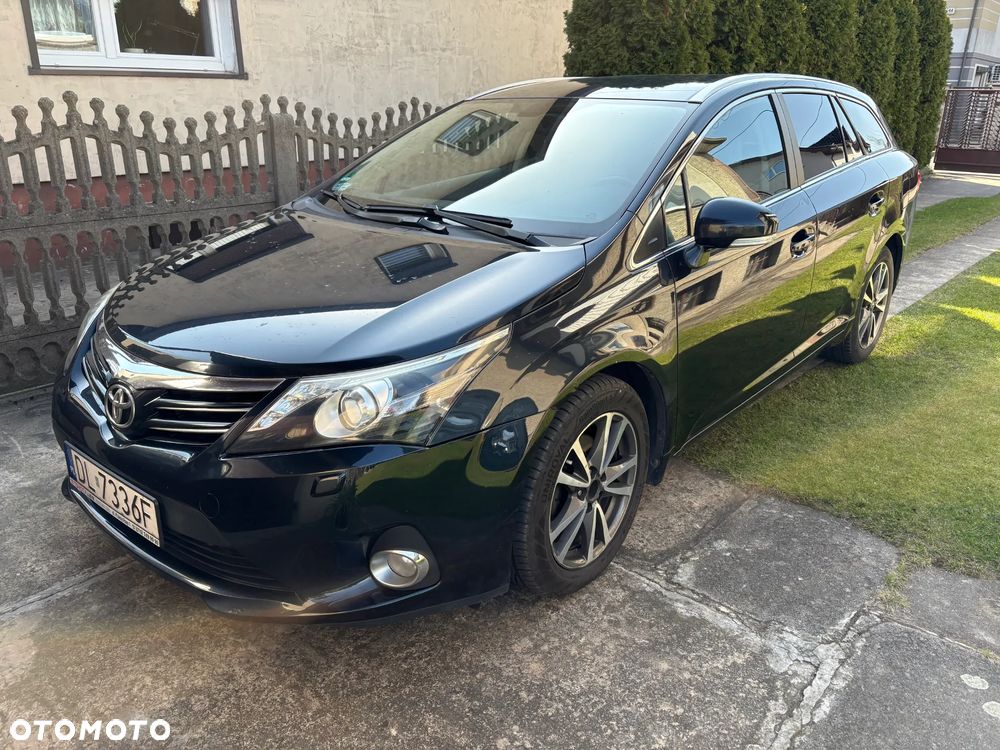 Toyota Avensis 2.0 D-4D Premium - 1