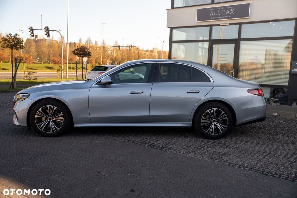 Mercedes-Benz Klasa E 220 d mHEV Avantgarde 9G-Tronic - 7