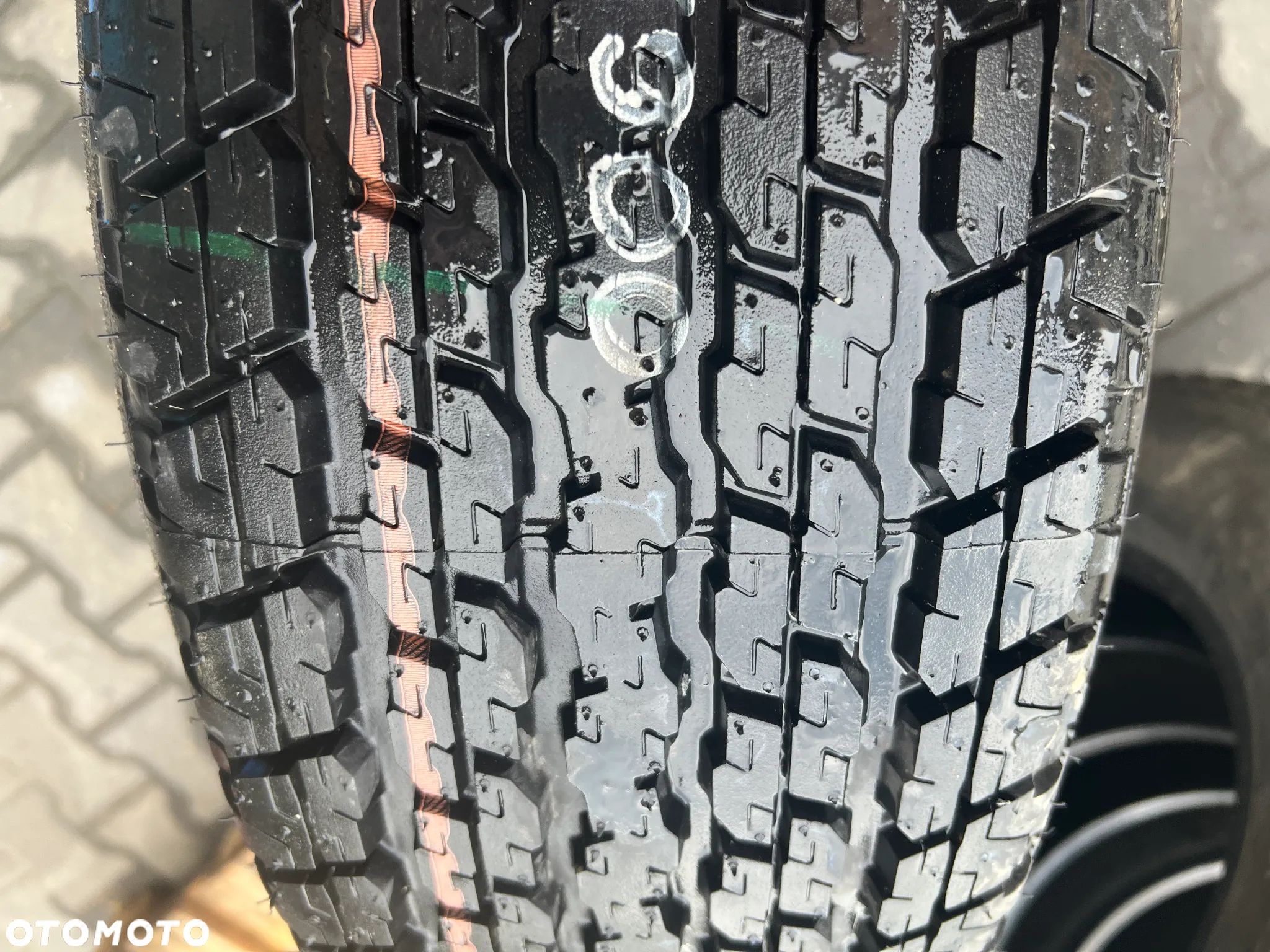 Opona Bridgestone 255/70r18 jeep wrangler nowa - 1