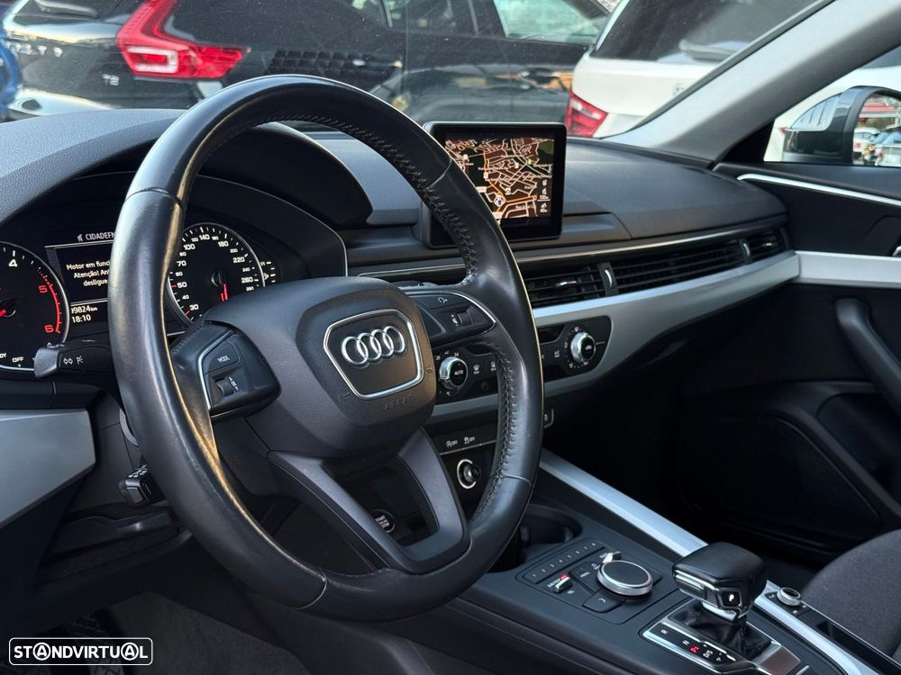 Audi A4 2.0 TDI Advance S tronic - 7