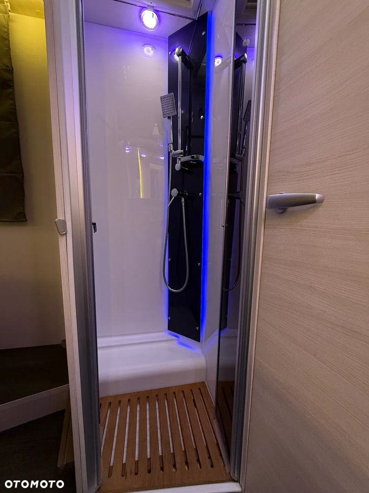 Challenger kamper - 12