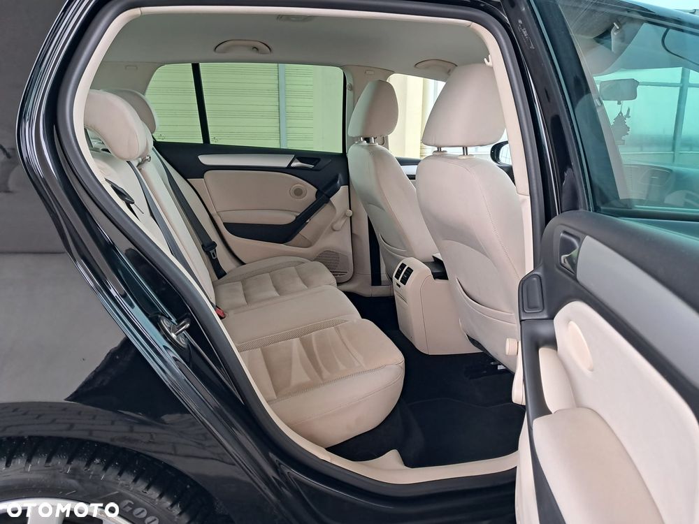 Volkswagen Golf 1.6 TDI BlueMot Comfortline - 14