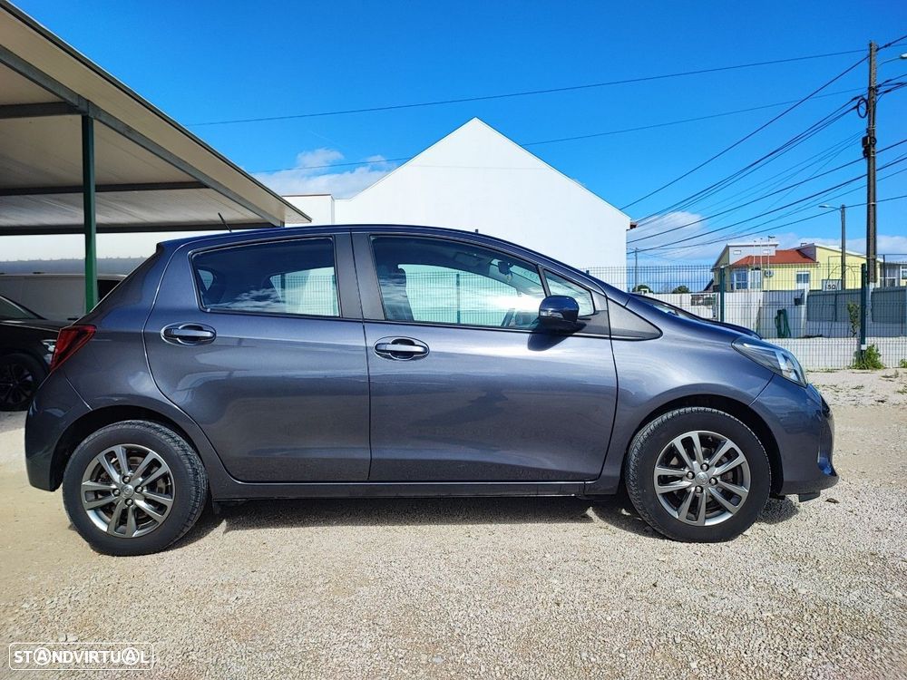 Toyota Yaris 1.33 VVT-i Comfort - 4