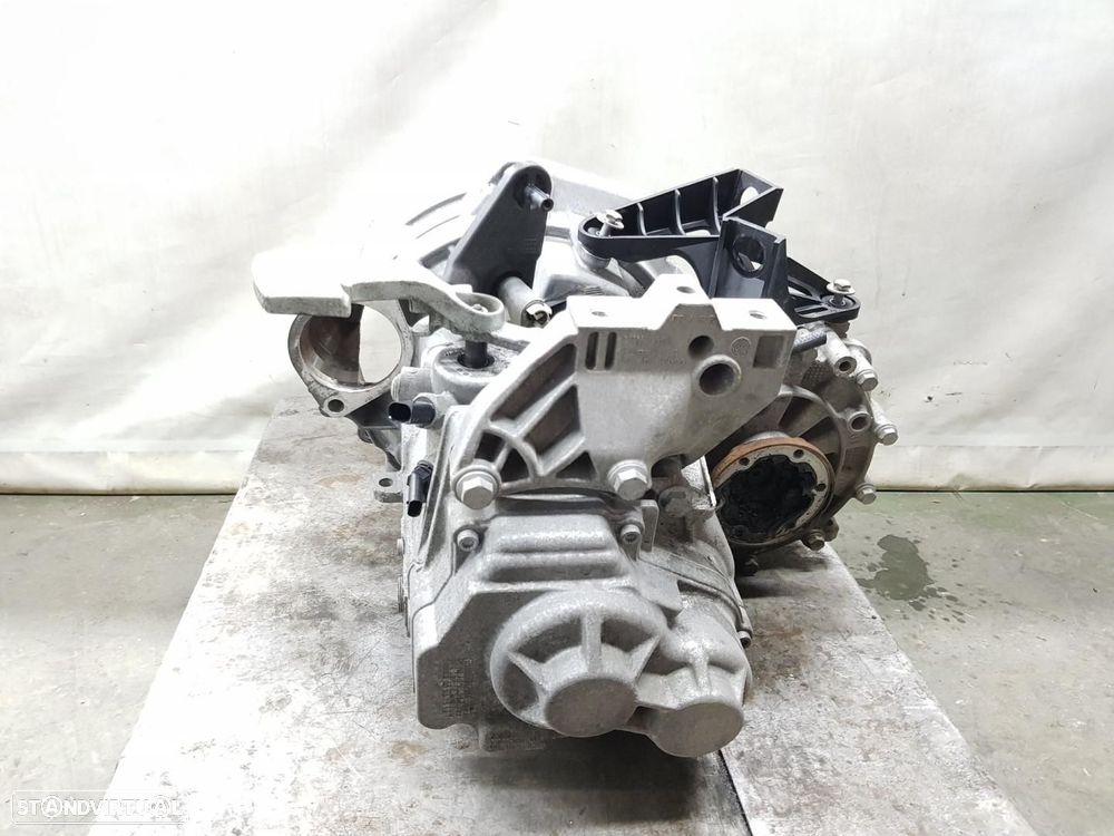 CAIXA DE VELOCIDADES VOLKSWAGEN PASSAT BERLINA 3G2 REF. QXA - 1