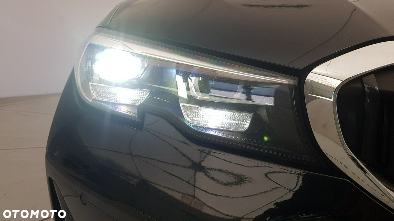 BMW Seria 3 - 15