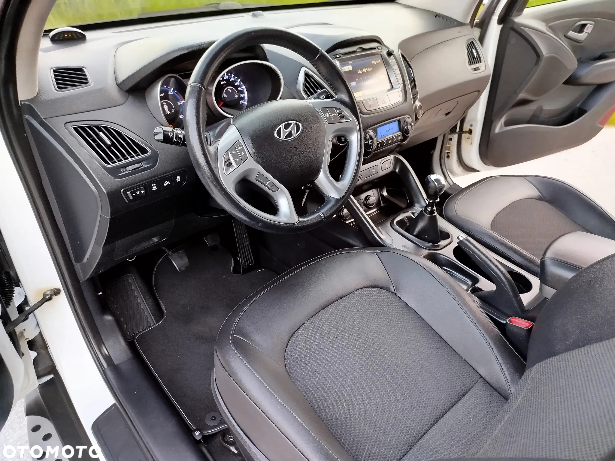 Hyundai ix35 2.0 CRDi 4WD Premium - 14