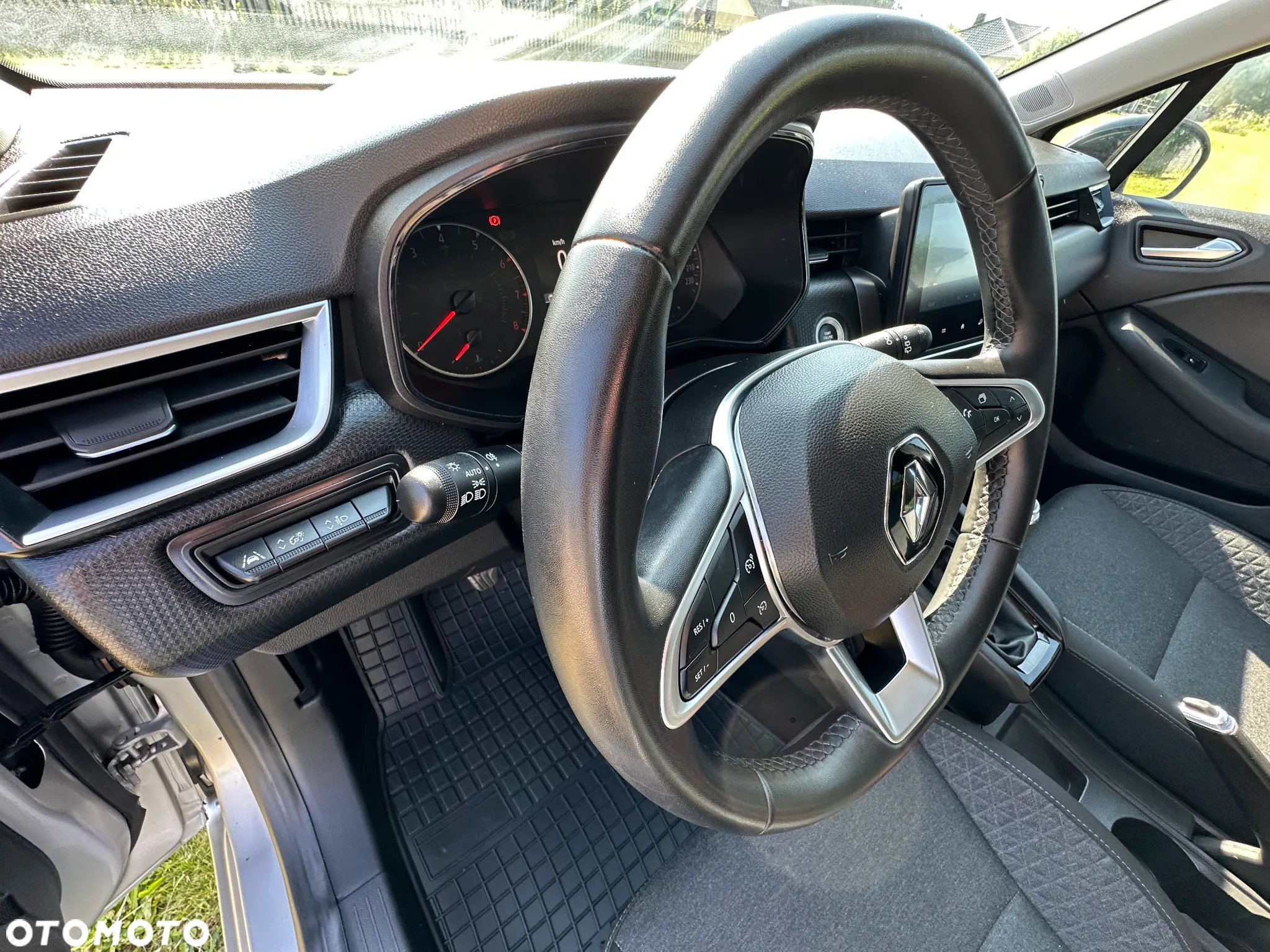 Renault Clio - 14