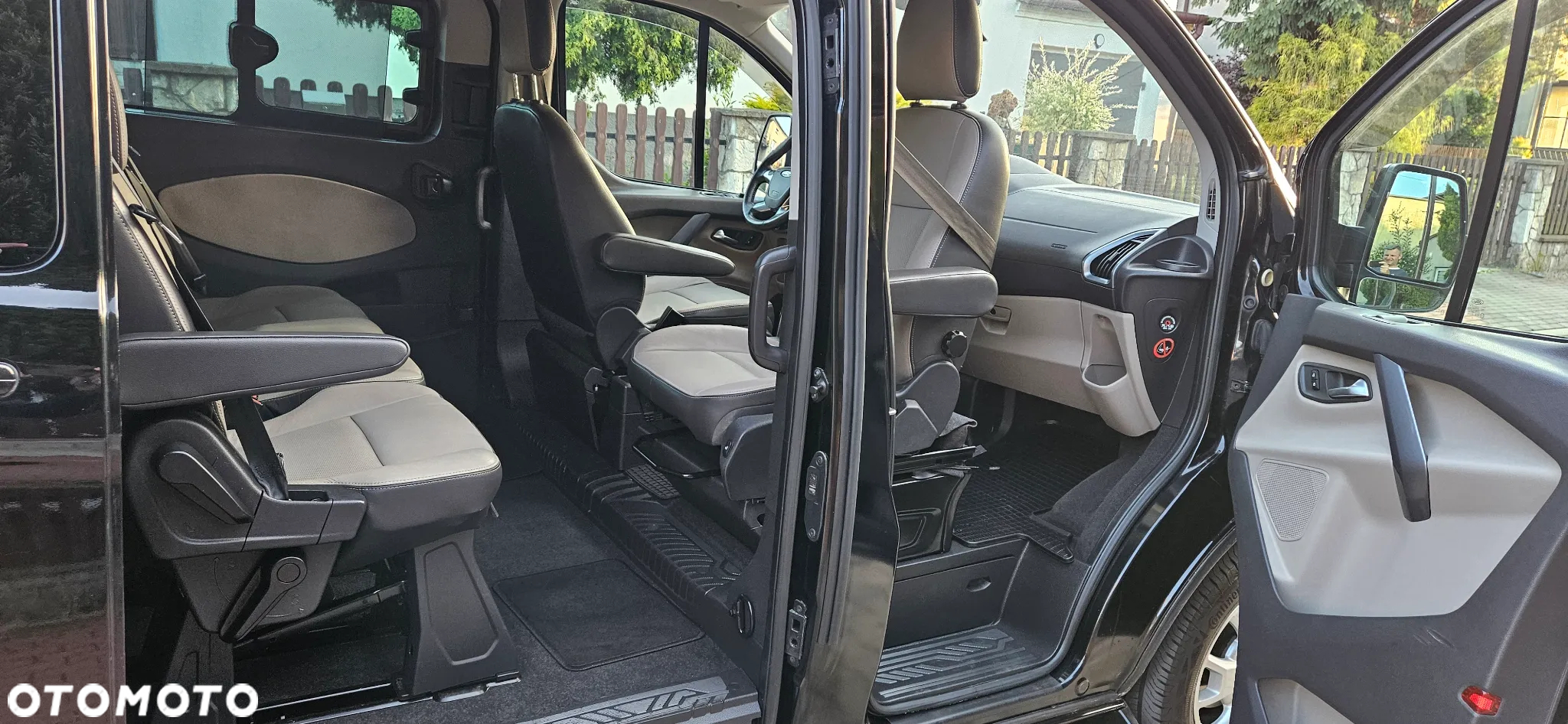 Ford Tourneo Custom 300 L2H1 VA Limited - 22