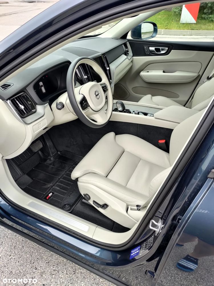 Volvo XC 60 B4 B Plus Bright - 5