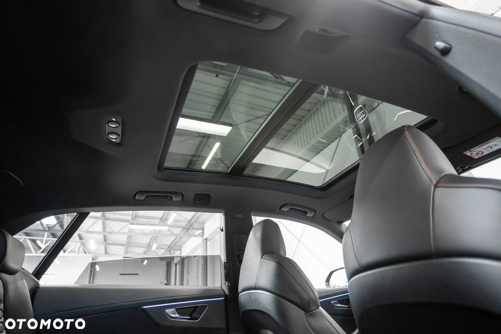 Audi RS Q8 TFSI Quattro Tiptronic - 32