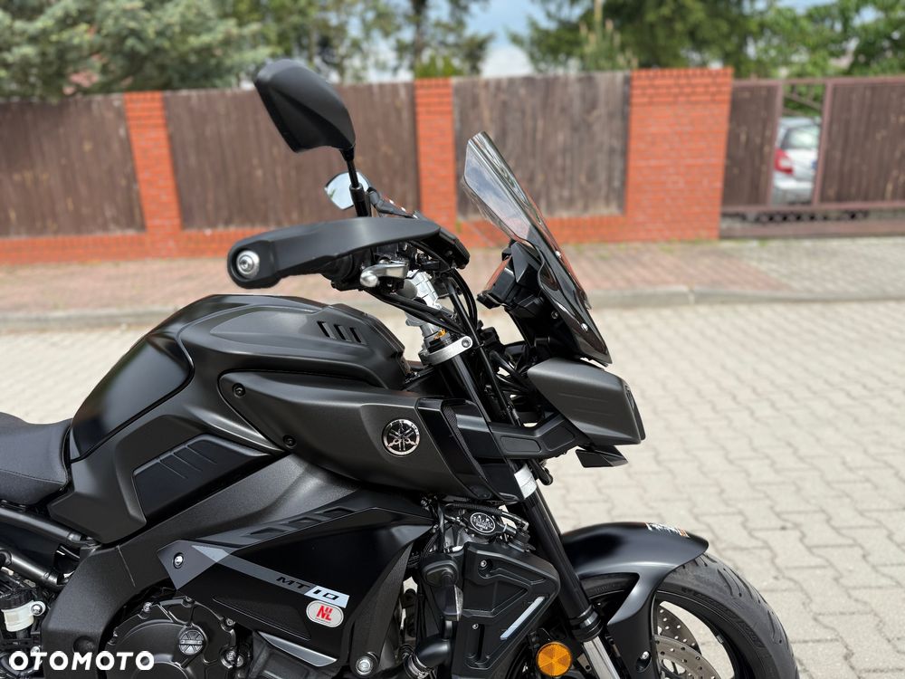 Yamaha MT - 9