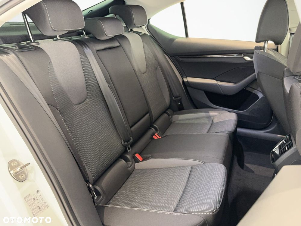 Skoda Octavia 1.5 TSI Selection - 17