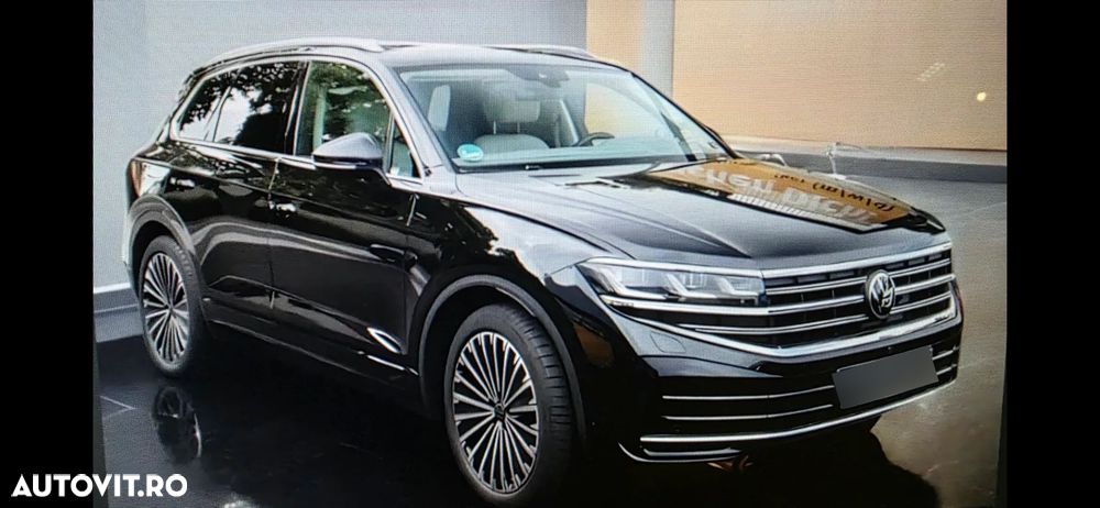 Volkswagen Touareg - 1