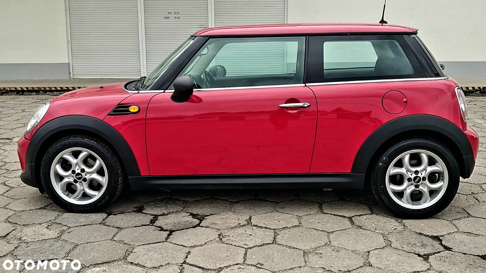 MINI ONE - 4