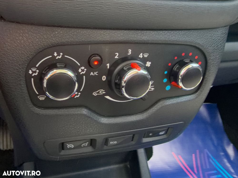Dacia Lodgy TCe 115 Stepway - 19