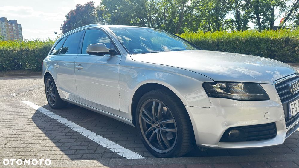 Audi A4 Avant 2.0 TDI - 8
