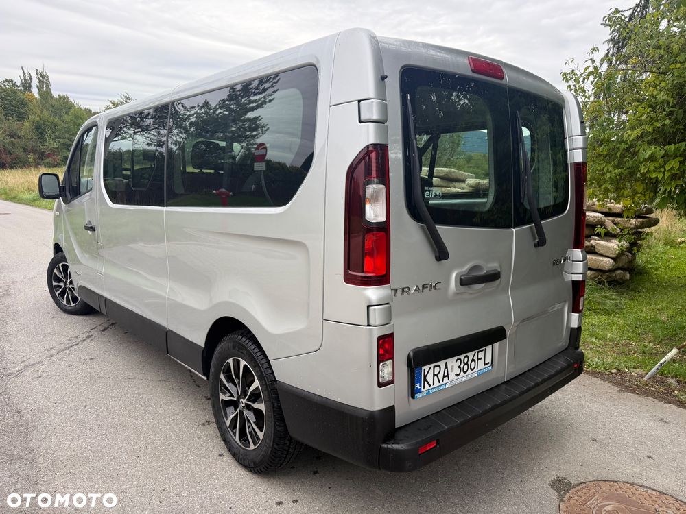 Renault Trafic - 16