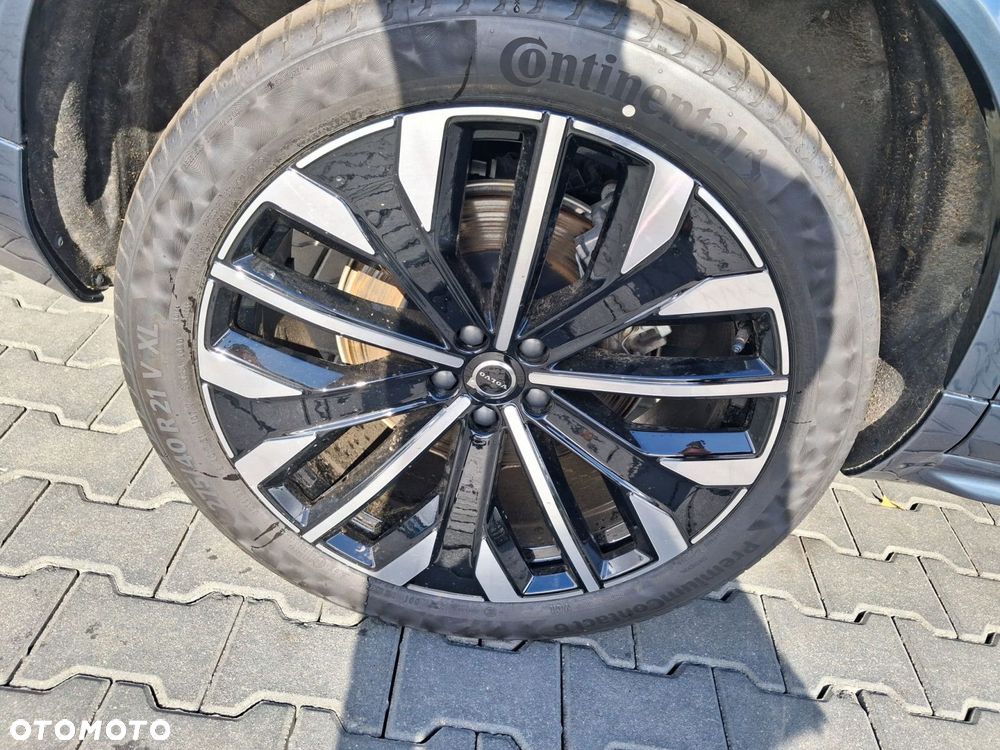 Volvo XC 90 - 22