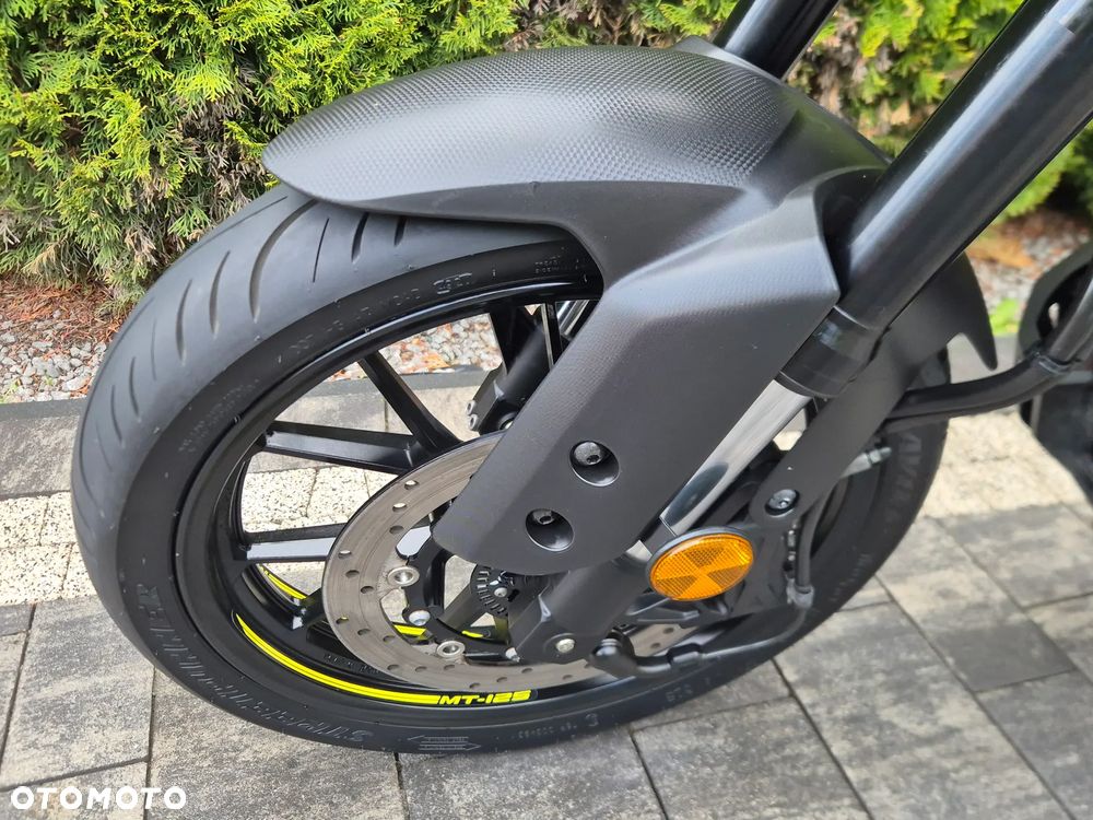 Yamaha MT - 20
