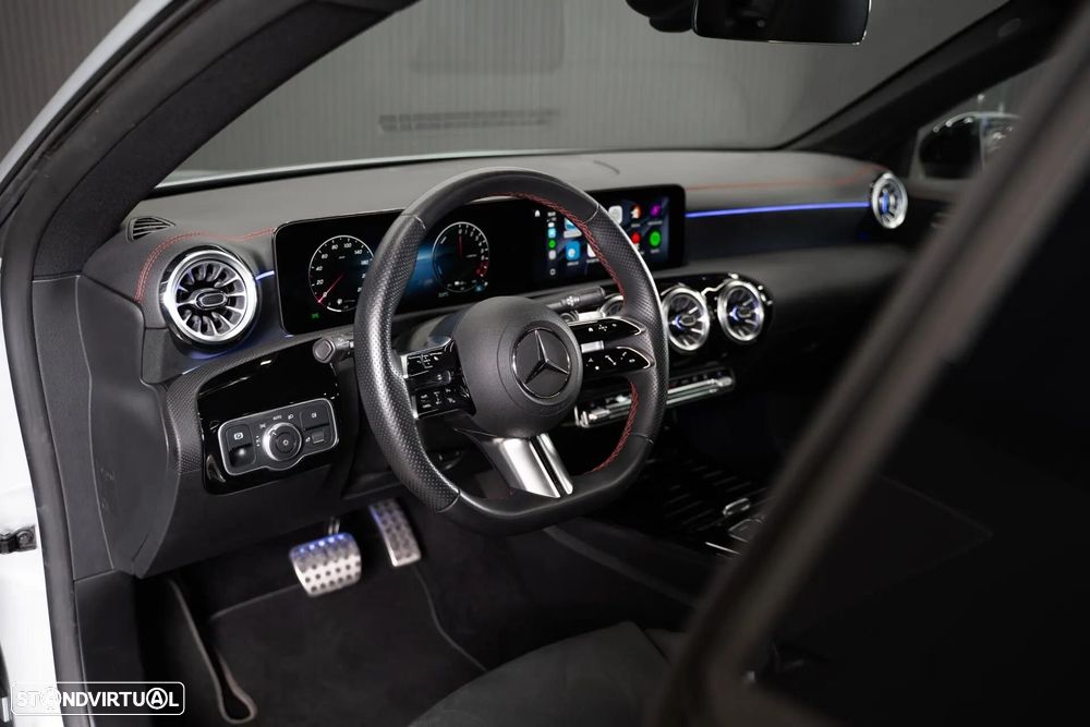 Mercedes-Benz CLA 250 e Shooting Brake AMG Line - 19