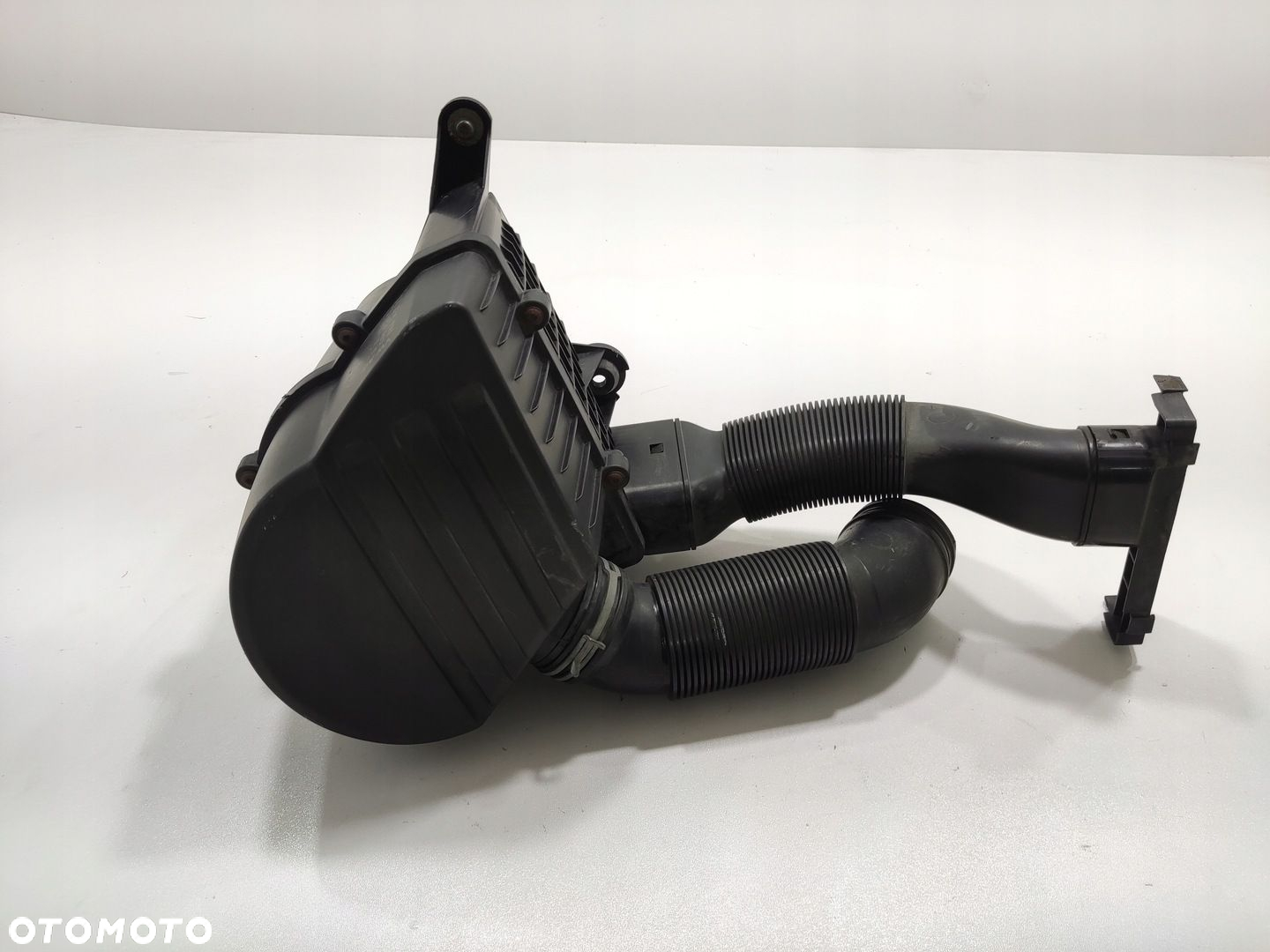 OBUDOWA FILTRA POWIETRZA AUDI A1 I 8X 1.2 TFSI 2010-2014 6R0129607C - 2