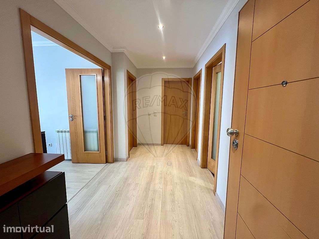 Apartamento T2 para arrendamento - Grande imagem: 2/19