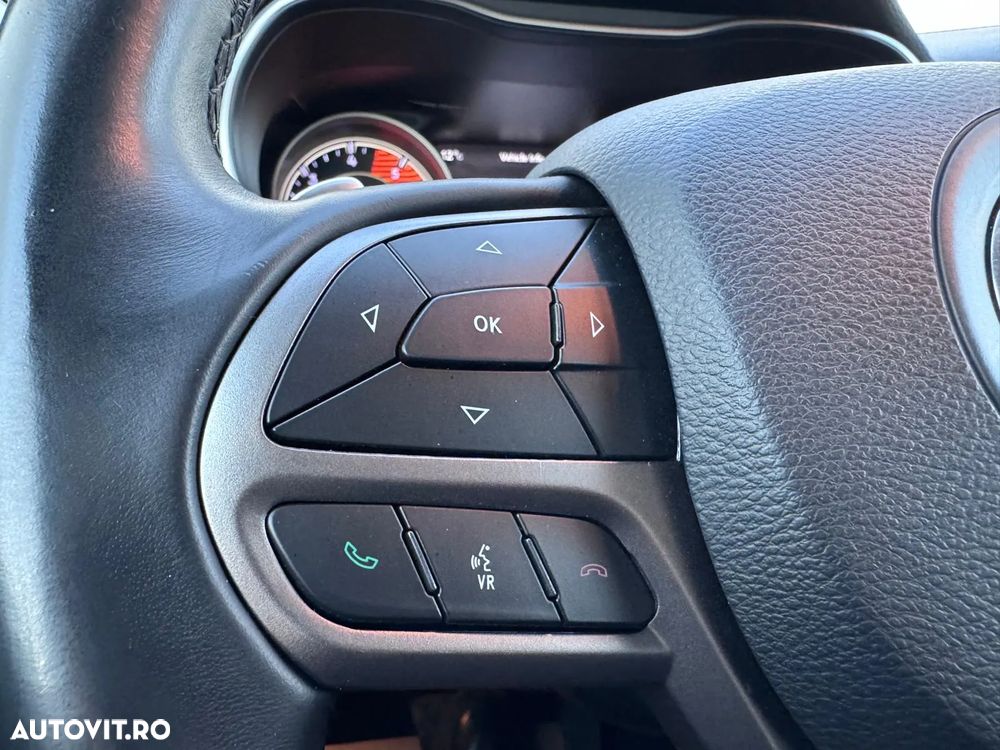 Jeep Cherokee 2.2 MJet AWD ACTIVE DRIVE I AT9 Limited - 31