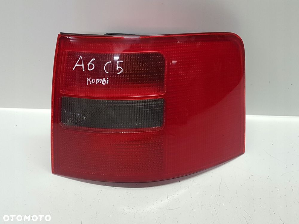 AUDI A6 C5 97-01 KOMBI LAMPA PRAWA TYŁ TYLNA - 1