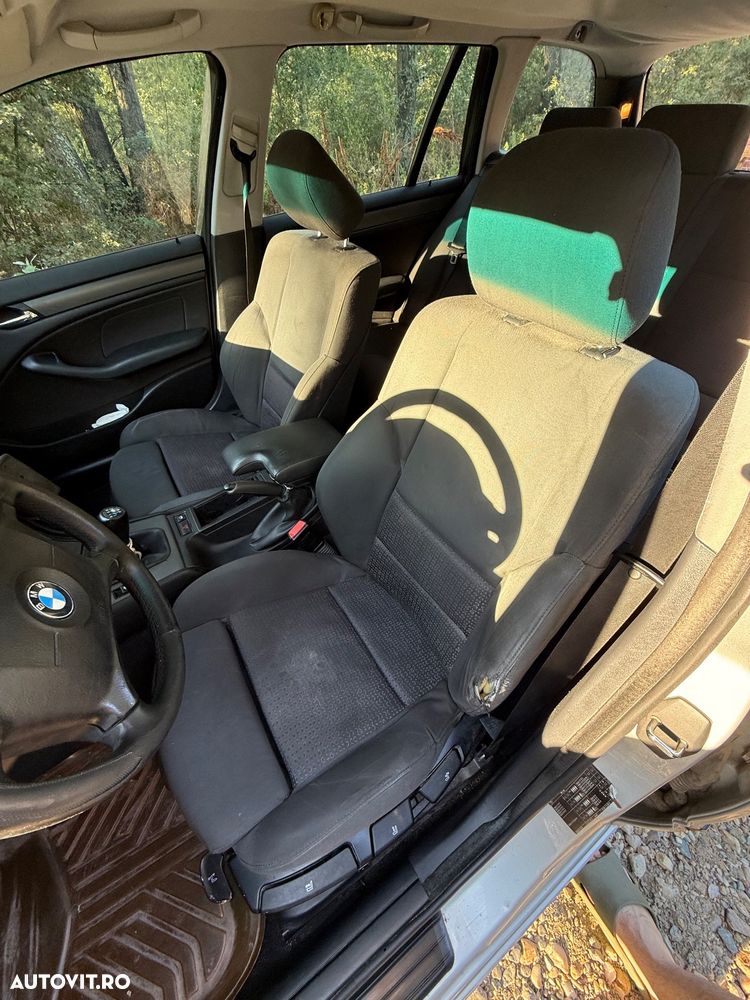 BMW Seria 3 318d Touring - 16