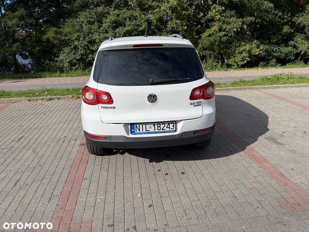 Volkswagen Tiguan - 4