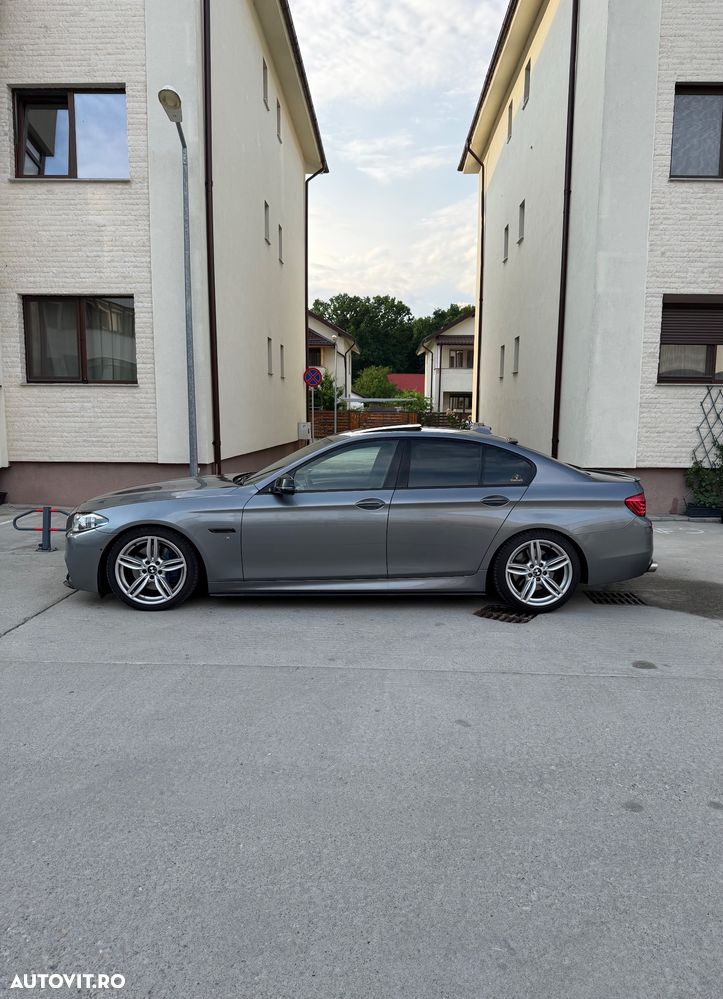 BMW Seria 5 530d xDrive Sport-Aut. - 9