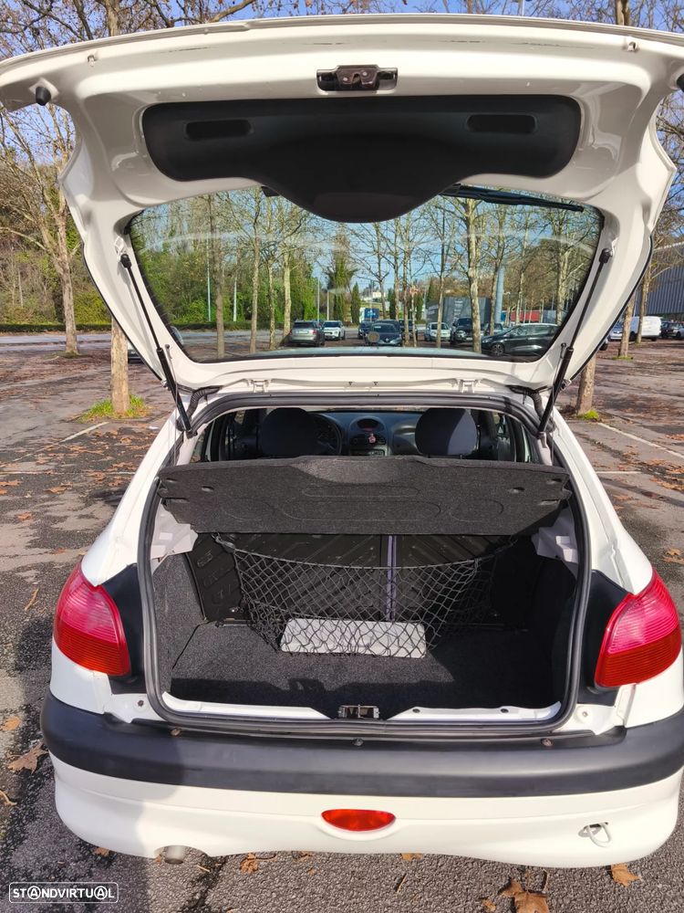 Peugeot 206 1.1 XR Présence - 21