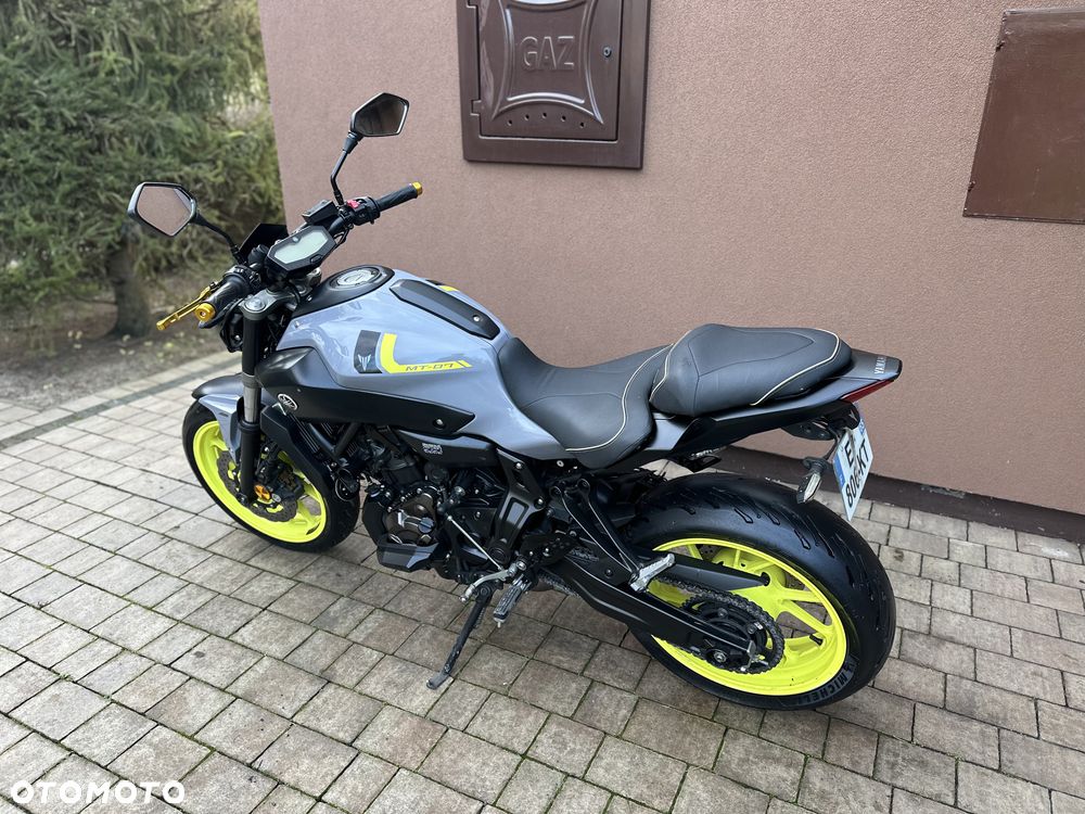 Yamaha MT - 10