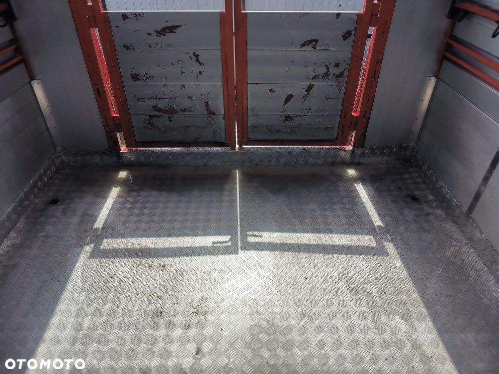 Zaslaw Do przewozu Zwierząt - 9