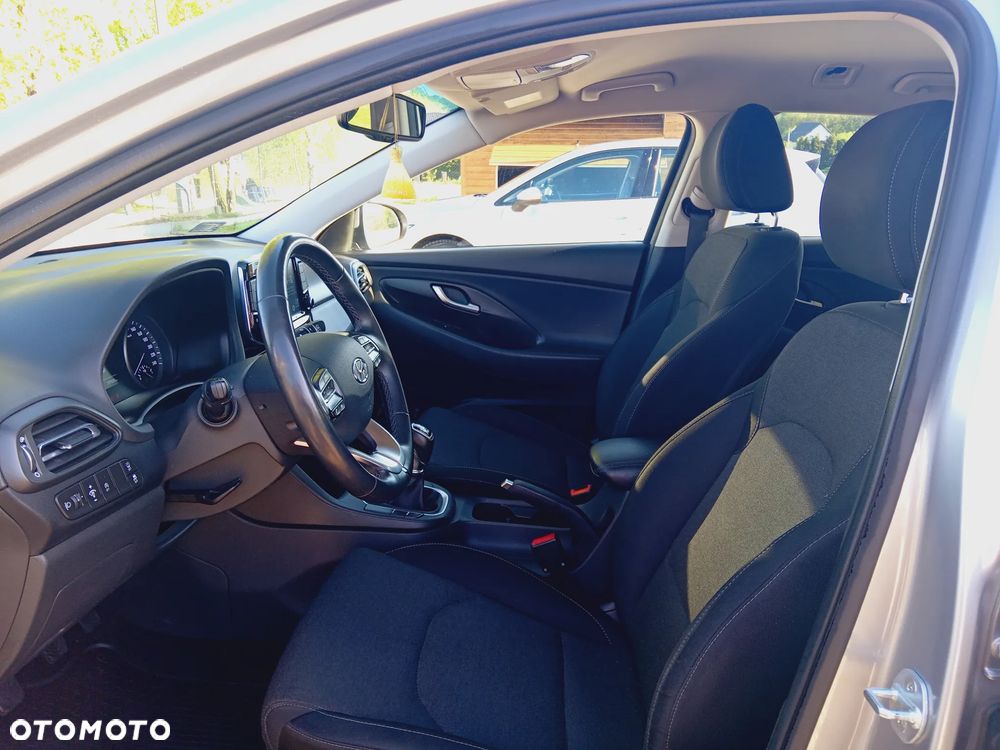 Hyundai i30 1.6 D Comfort - 33