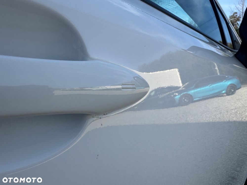 Toyota Corolla 1.8 Hybrid Style - 33