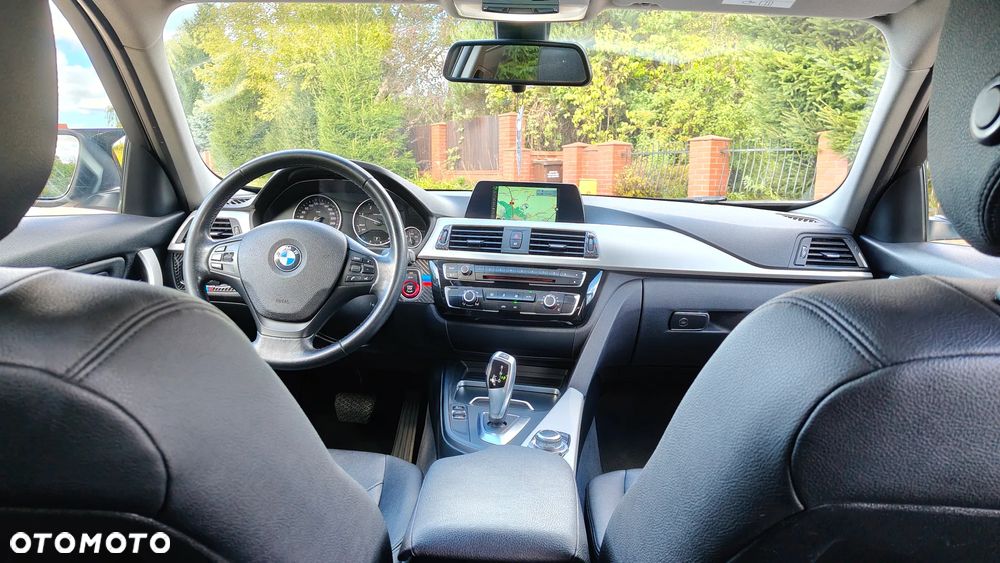 BMW Seria 3 320d - 5