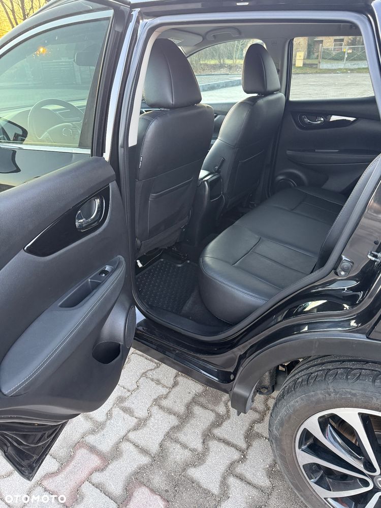 Nissan Qashqai 1.6 DCi Xtronic TEKNA - 11