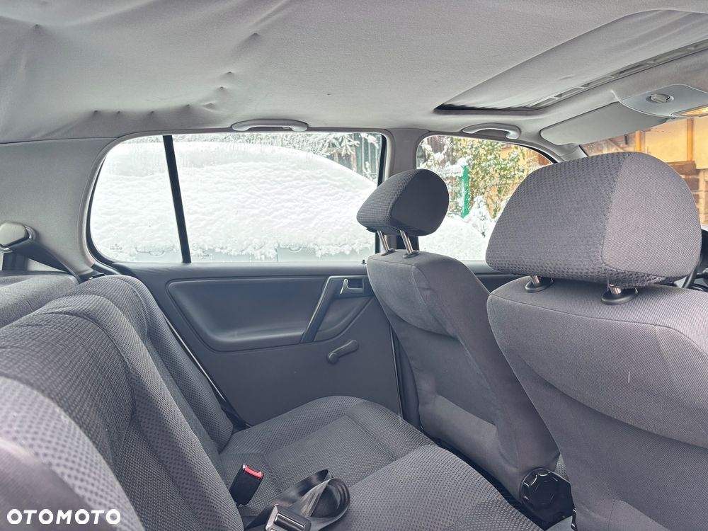 Volkswagen Polo 1.4 Basis - 15