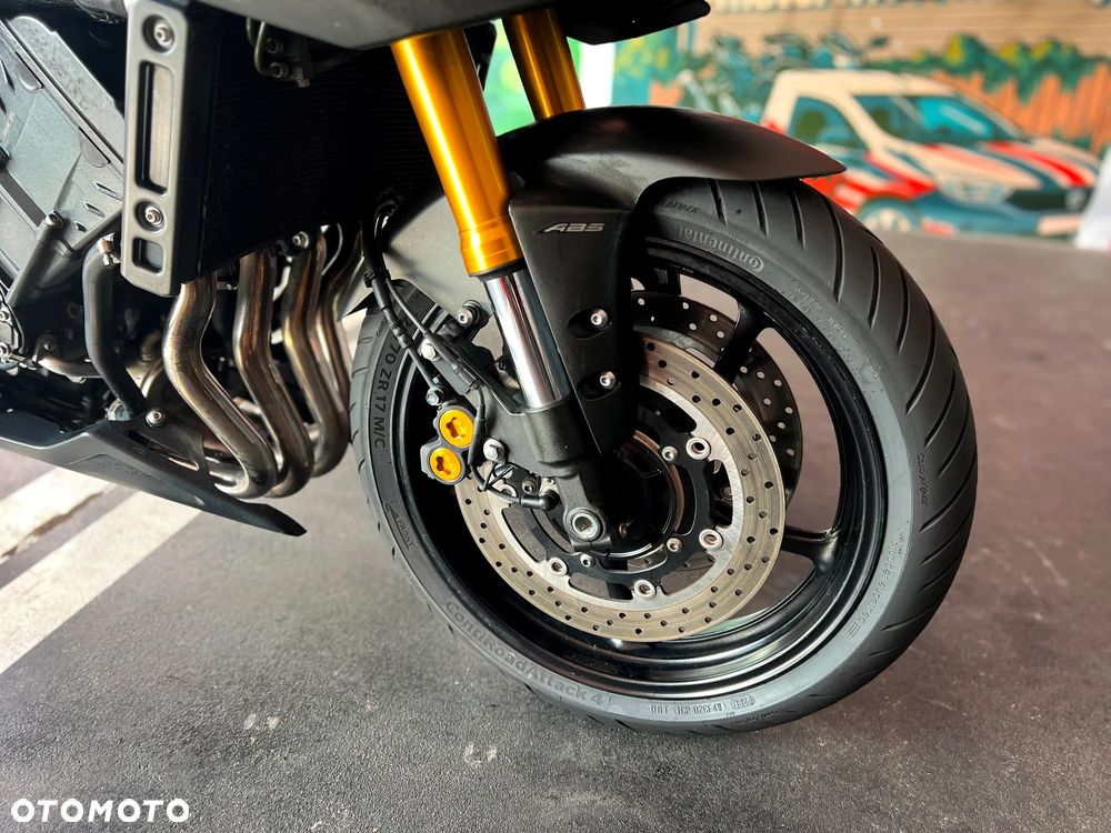 Yamaha FZ - 17