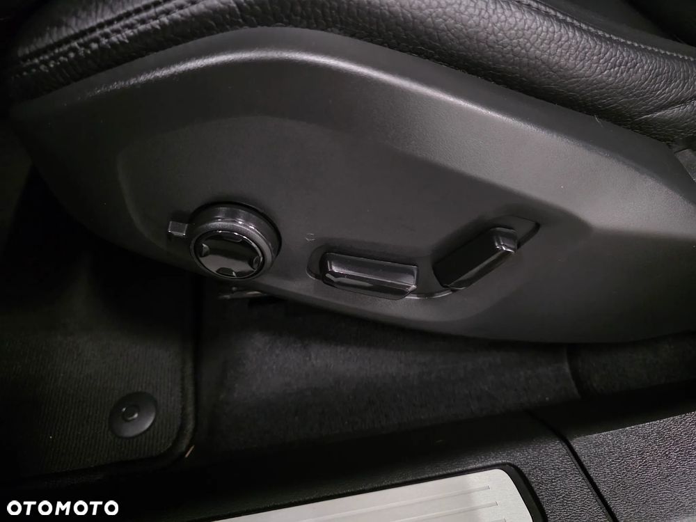 Volvo XC 60 B4 D Geartronic RDesign - 21